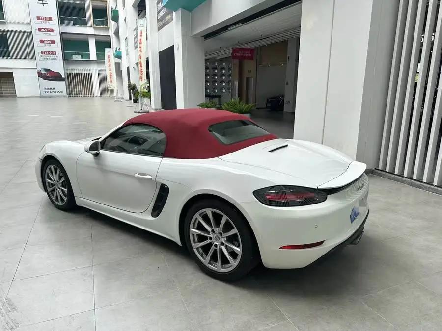 Porsche 718 2020 Model Boxster 2.0T