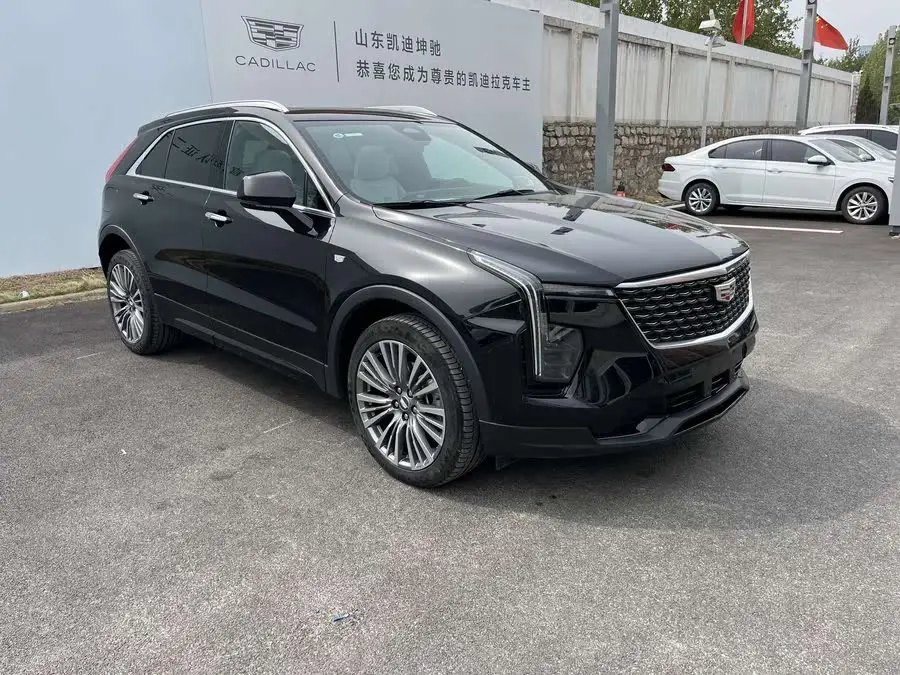 Cadillac XT4 2024 28T FWD Premium