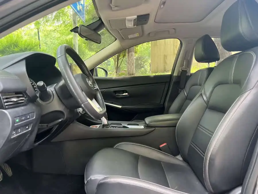 2021 نيسان سيلفي 1.6L XL CVT إصدار المتعة