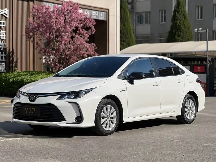 كورولا 2019 هايبرد 1.8 لتر E-CVT GL-i النسخة الرائدة