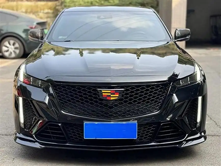 كاديلاك CT5 2022 28T فاخرة