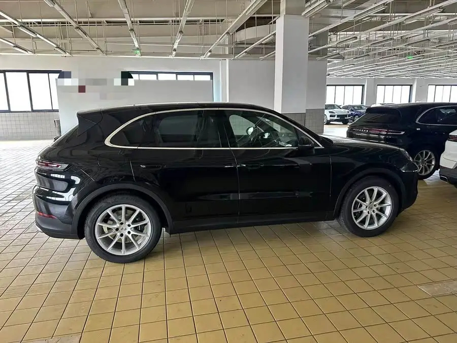 كاين 2025 طراز كاين 3.0T