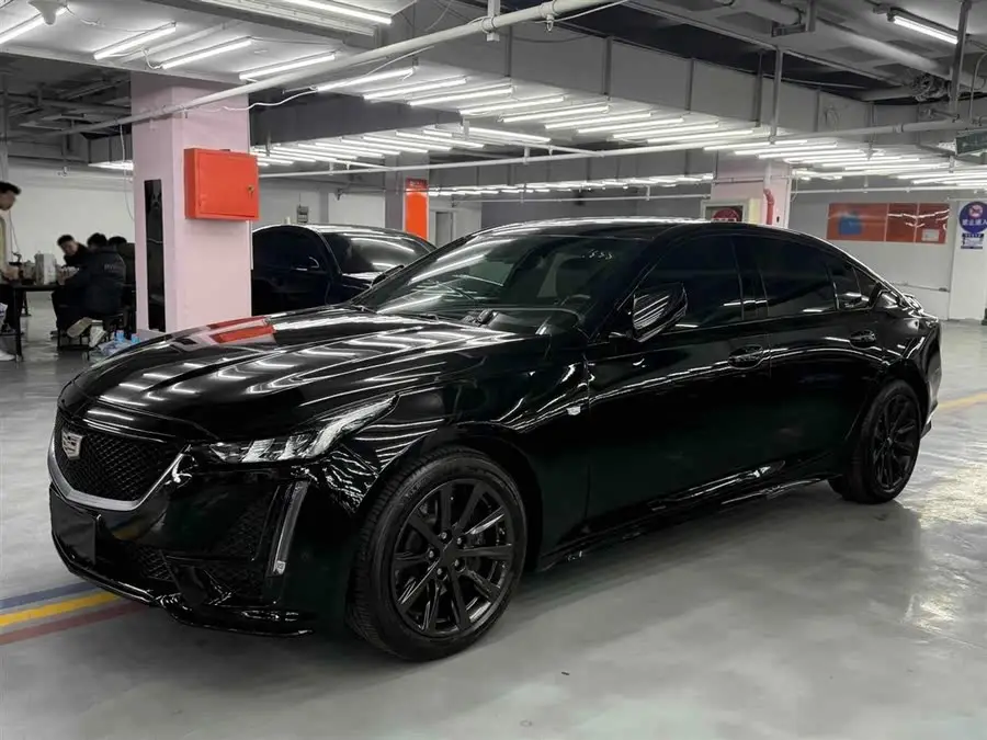 كاديلاك CT5 2023 28T الفاخرة (النسخة القياسية)