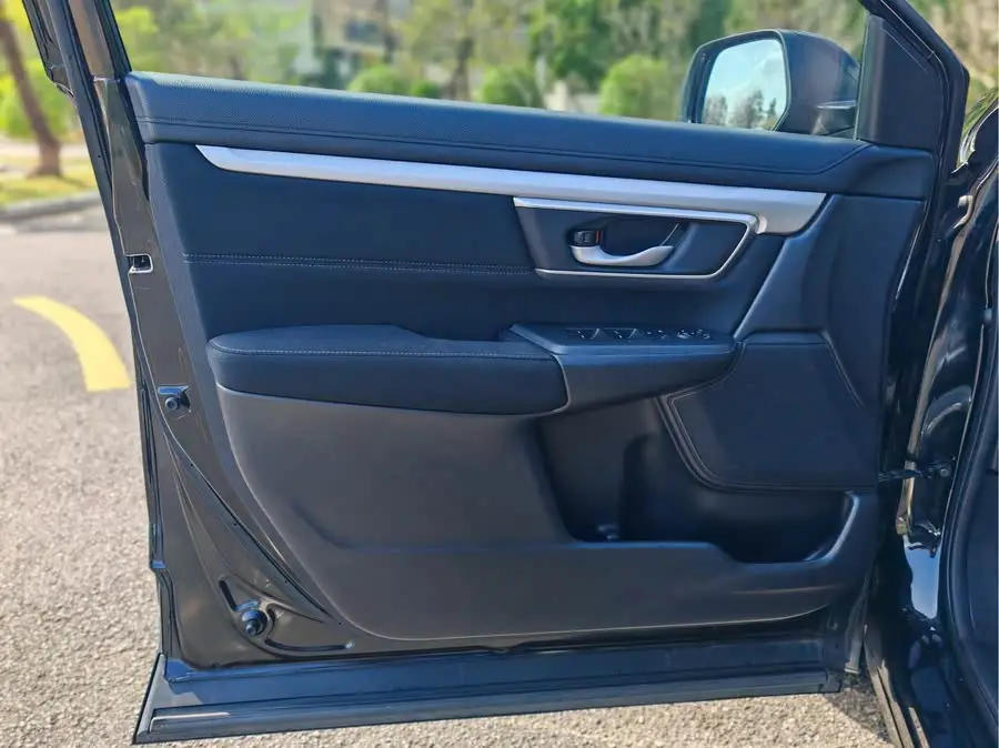 هوندا CR-V 2021 240TURBO CVT النسخة الحضرية ذات الدفع الثنائي