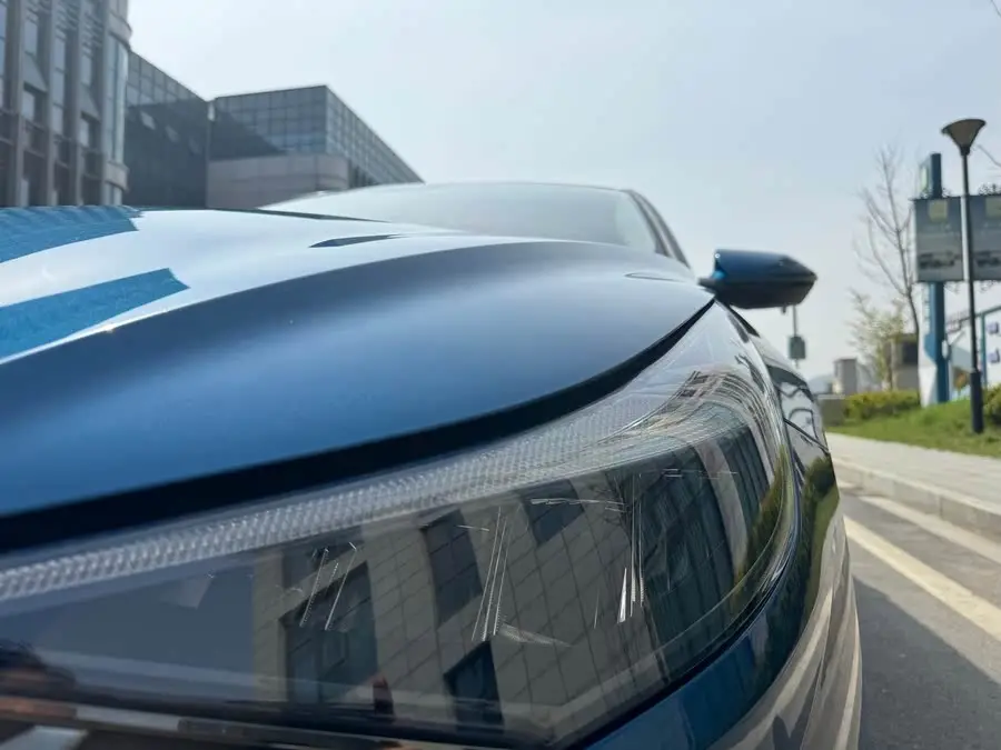 Elantra 2021 1.5L CVT LUX Premium Edition