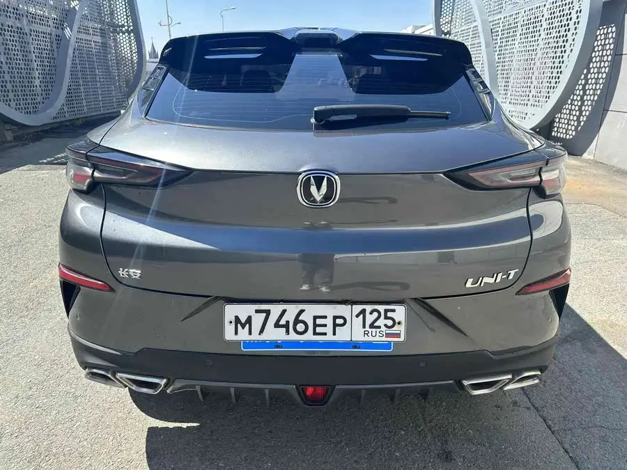 شانجان UNI-T 2020 1.5T الطراز الرائد