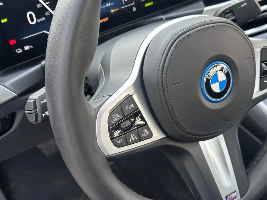 بي إم دبليو i3 2022 eDrive 35 L