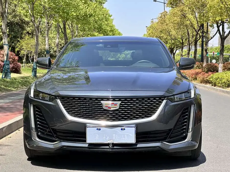 كاديلاك CT5 2020 28T الطراز الأنيق