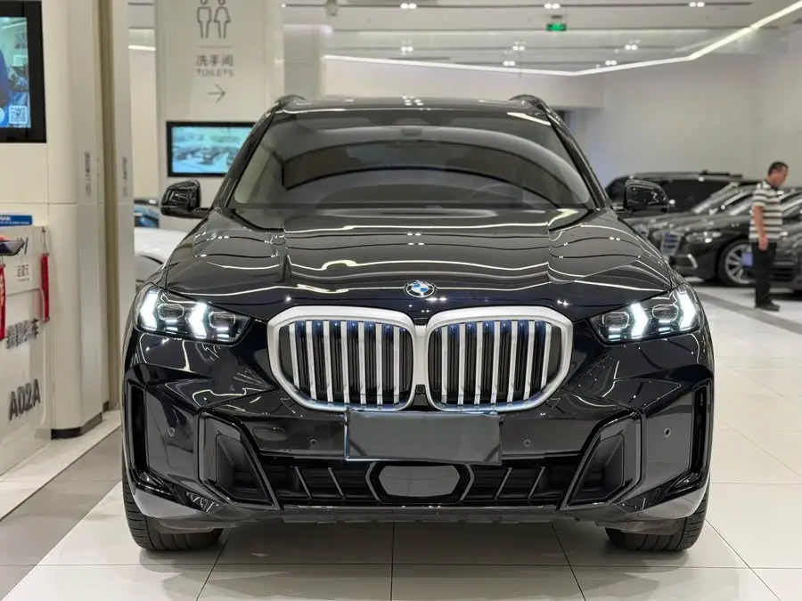 BMW X5 2023 xDrive 30Li Exclusive M Sport Night Package