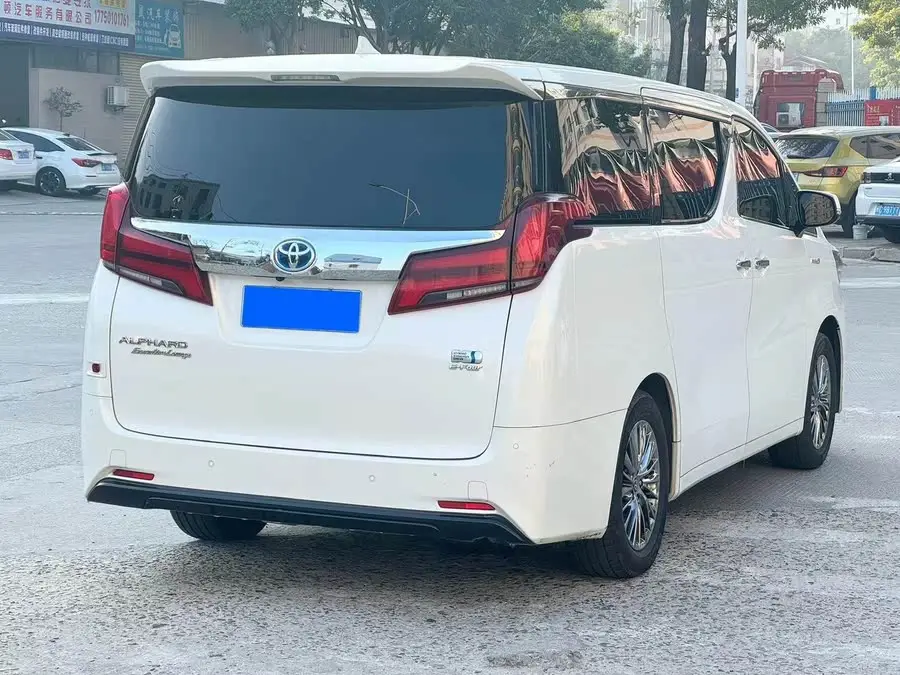 ألفارد 2021 هايبرد 2.5 لتر فاخرة