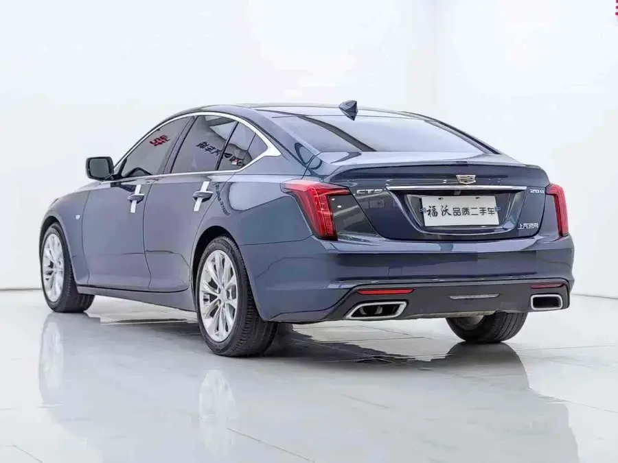 كاديلاك CT5 2022 28T الفاخرة