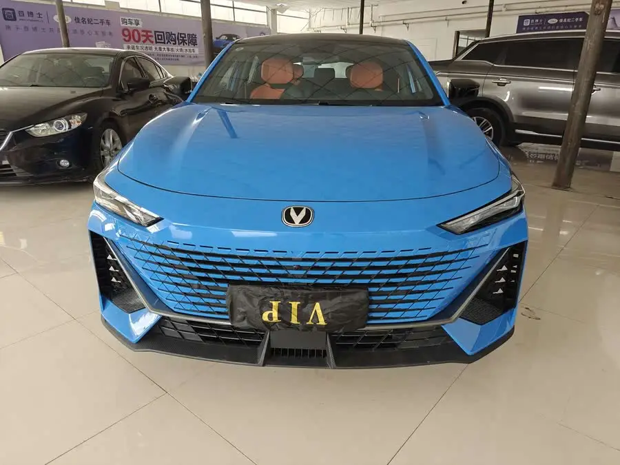 Changan UNI-V 2023 1.5T Premium