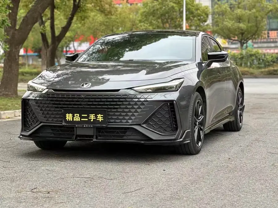 Changan UNI-V 2023 2.0T Leading Edition