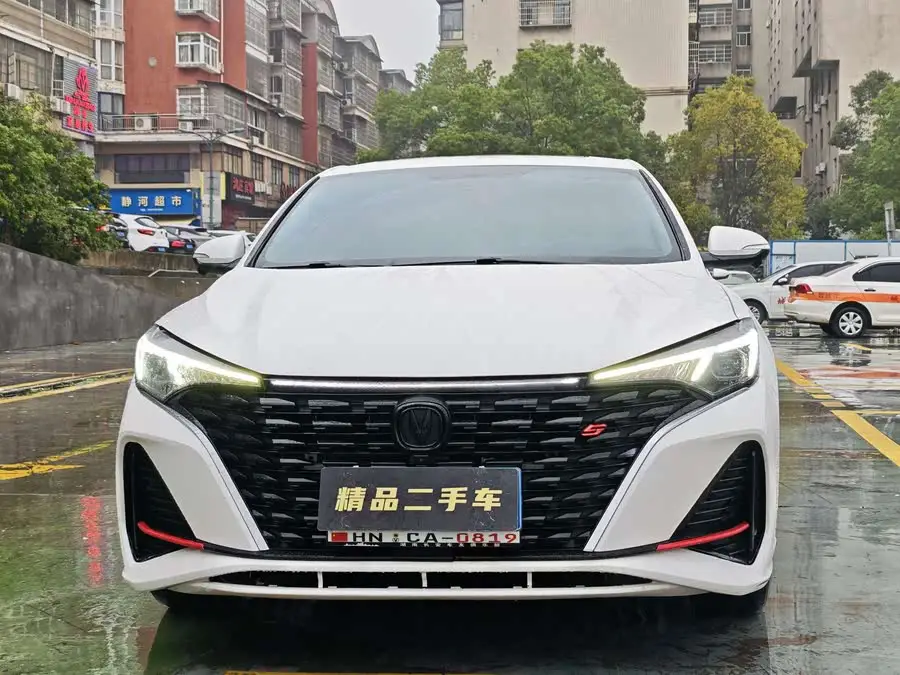 ايدونغ 2023 طراز نسخة تشانغشيانغ بلس بلو واه NE 1.4T GDI DCT النسخة المميزة