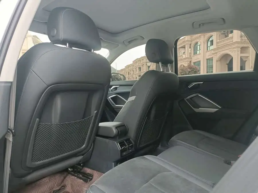 Audi Q3 2022 35 TFSI Sporty Model