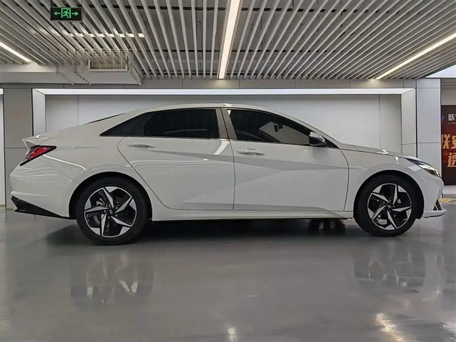 إلنترا 2022 1.5 لتر CVT GLX إصدار النخبة