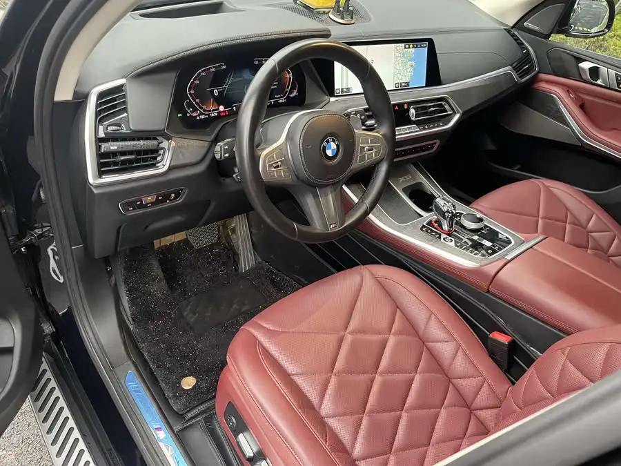 BMW X5 2022 xDrive 30Li Luxury M Sport Package