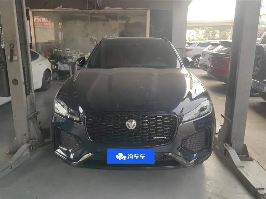 Jaguar F-PACE 2024 P250 R-Dynamic SE