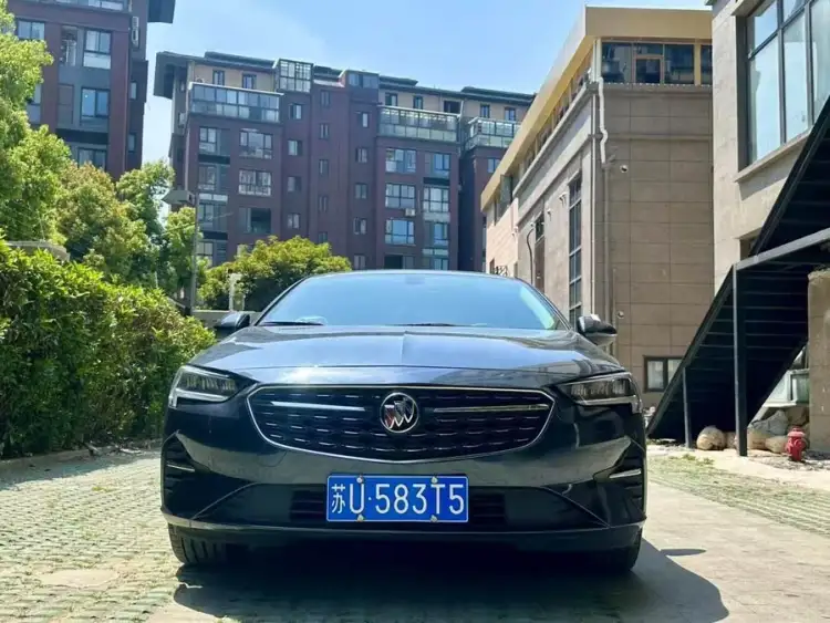 2022 Buick Regal GS Premium