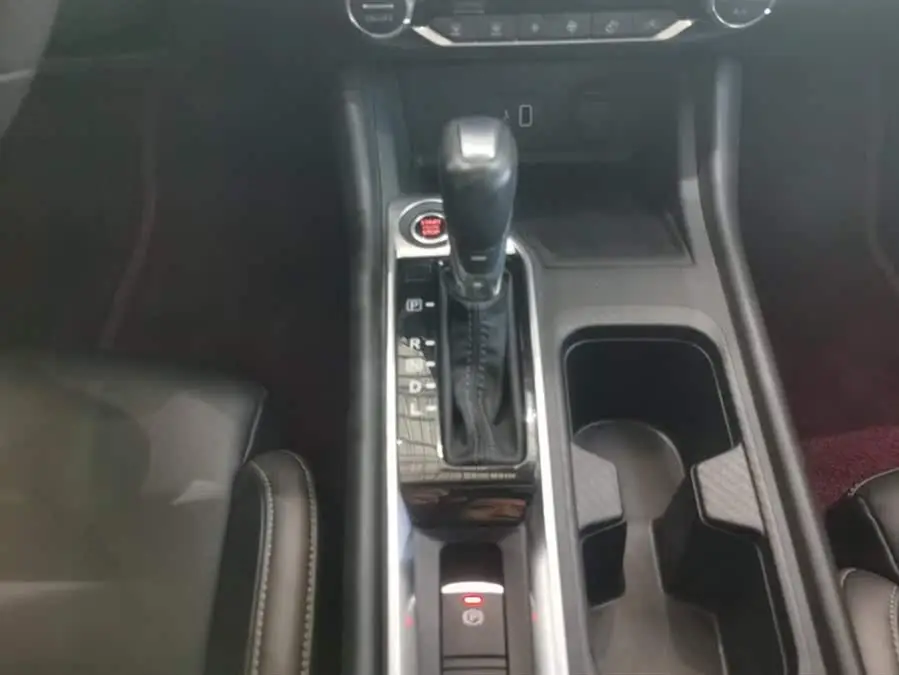 2022 نيسان سيلفي 1.6 لتر XL CVT إصدار الاستمتاع