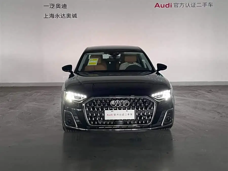 أودي A8 2025 A8L 45 TFSI كواترو الفاخرة