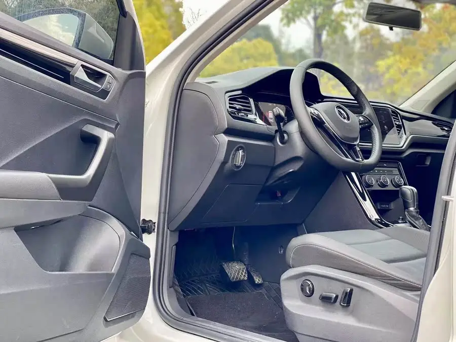 T-ROC 2022 Model 280TSI DSG Two-Wheel Drive Comfort PLUS