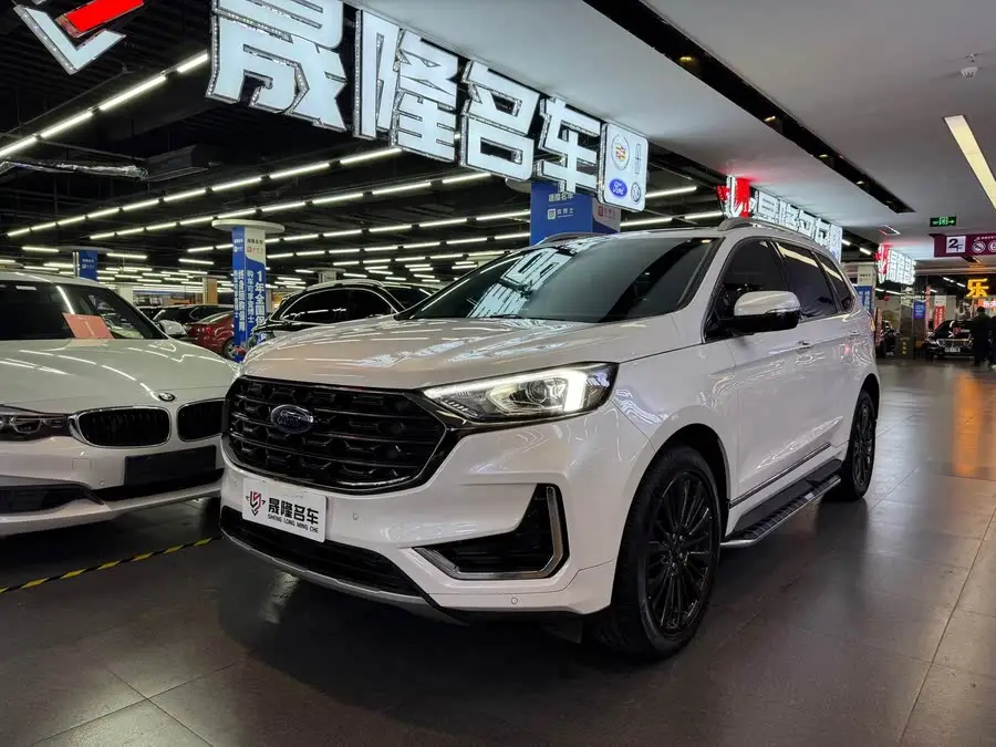 2021 Ford Edge PLUS EcoBoost 245 FWD High-end Model 7-Seater