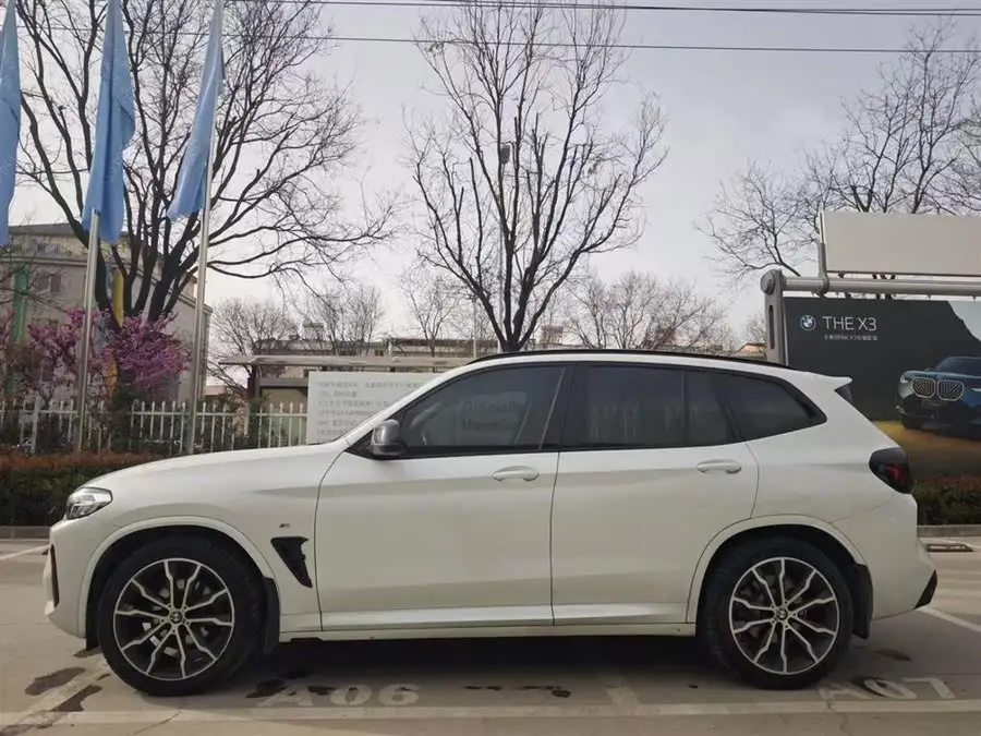 BMW X3 2022 xDrive30i Leading Model M Night Package