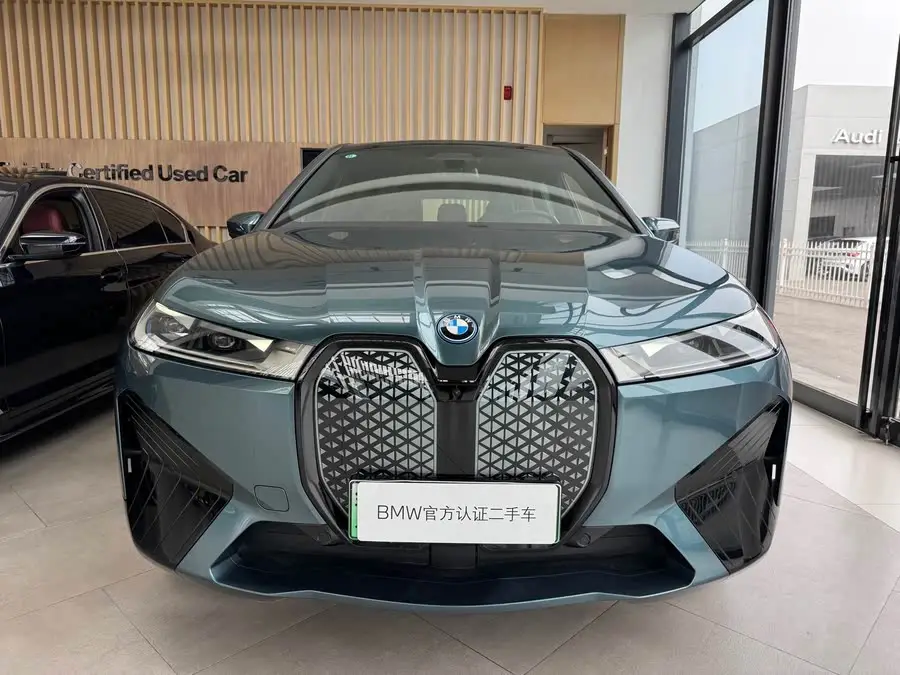 BMW iX 2022 xDrive40