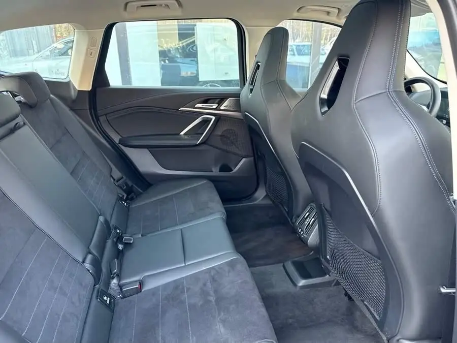 BMW X1 2023 xDrive25Li X Design Package