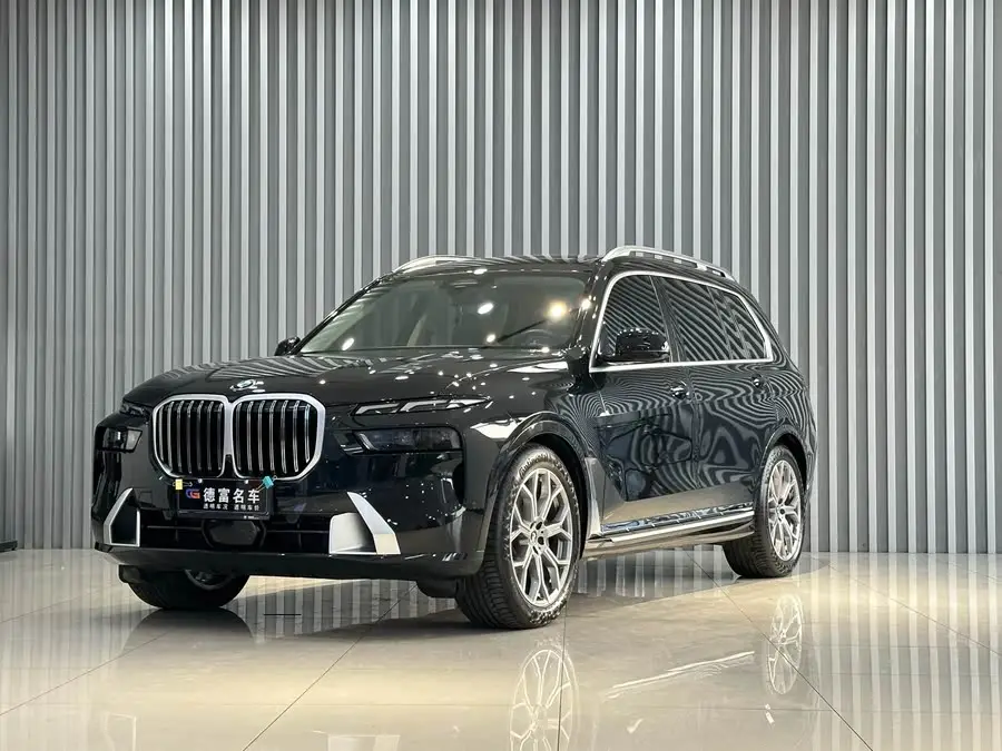 BMW X7 2023 xDrive40i Luxury Package