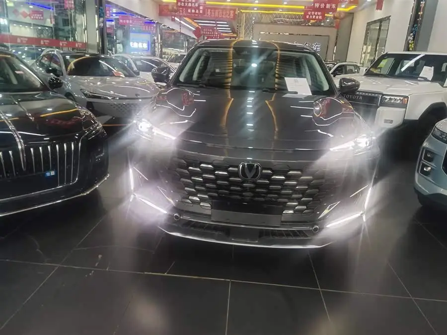 Changan UNI-K 2024 2.0T Two-Wheel Drive Enjoyment Version