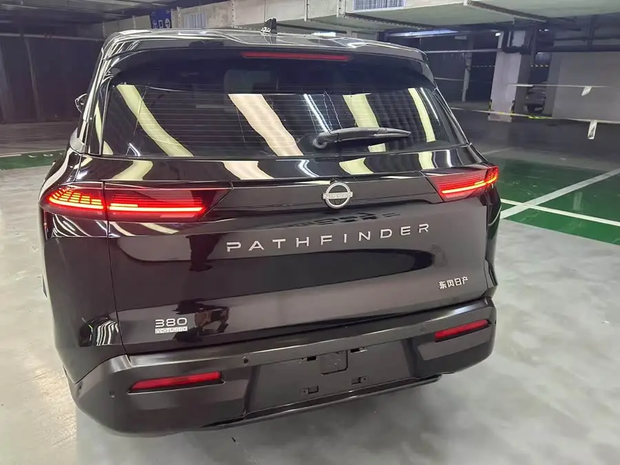 إكسبلورر 2024 380VC-TURBO النسخة الذكية للدفع الثنائي 7 مقاعد