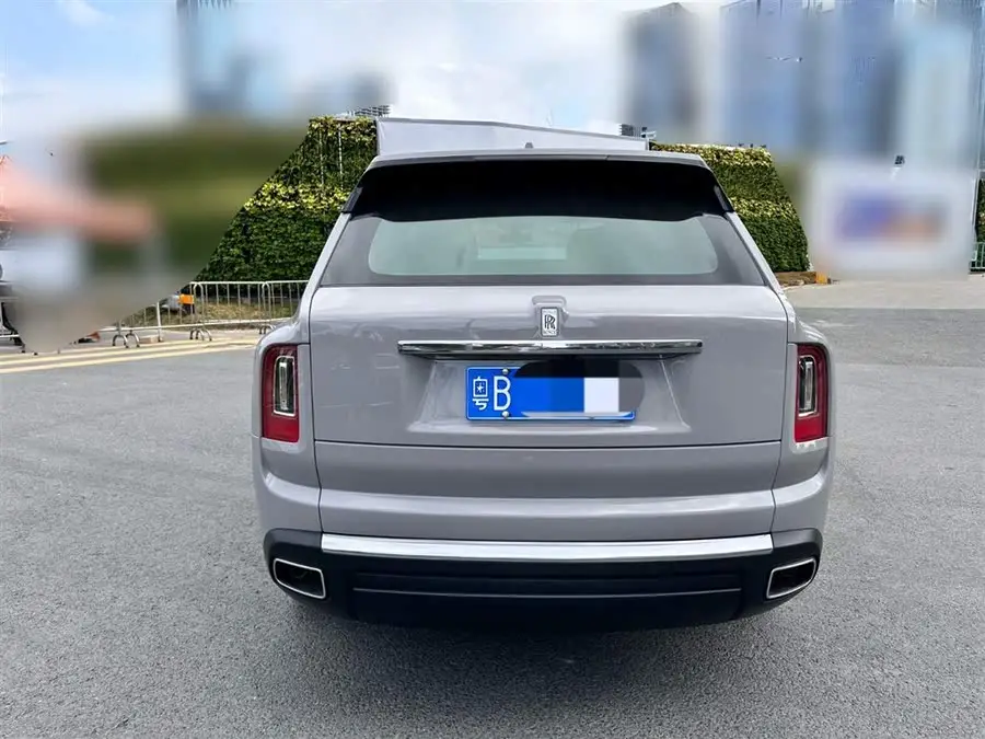 كولينان 2018 إصدار رباعي المقاعد