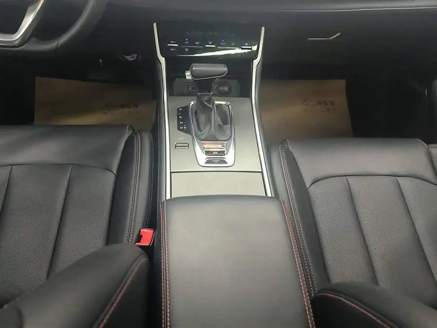 شانجان CS75 2022 نسخة الحوت الأزرق 1.5T DCT الفاخرة