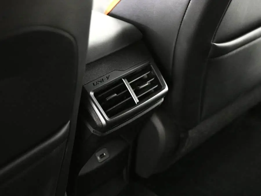 Changan UNI-V 2023 1.5T Sport Edition