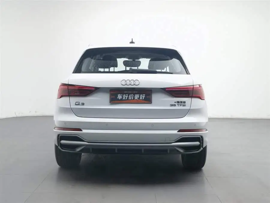 Audi Q3 2021 35 TFSI Fashion Dynamic Model