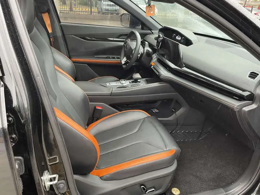 Changan UNI-V 2023 1.5T Premium