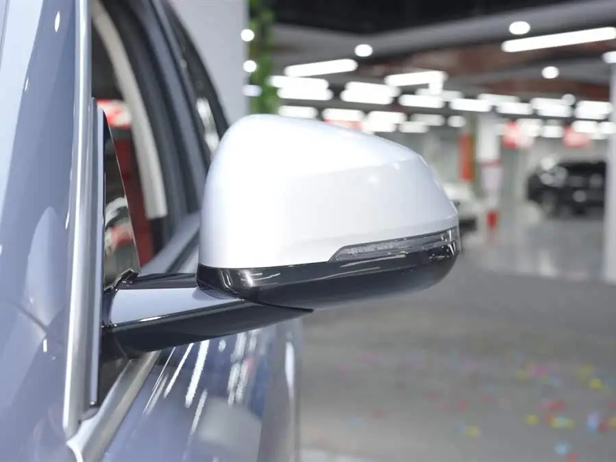 BMW X1 2023 xDrive25Li X Design Package