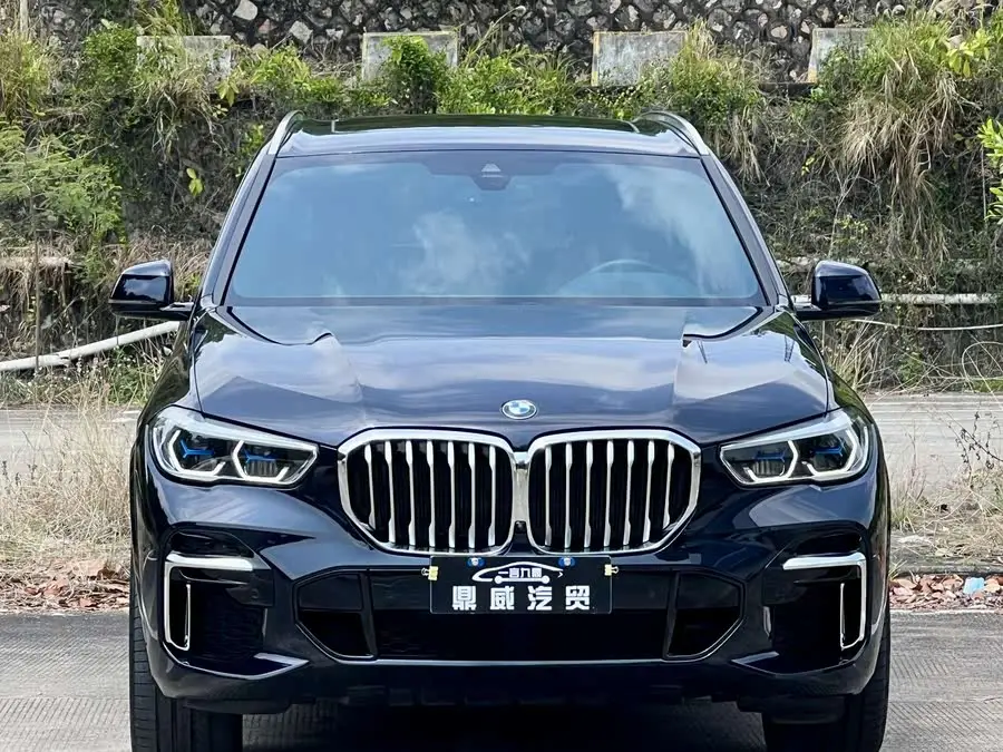 بي إم دبليو X5 2022 xDrive 40Li مجموعة M الرياضية