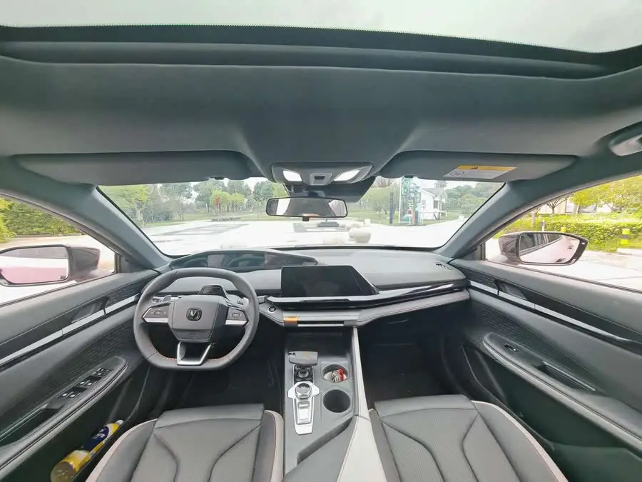 شانتشنغ UNI-V 2022 1.5T المتميز