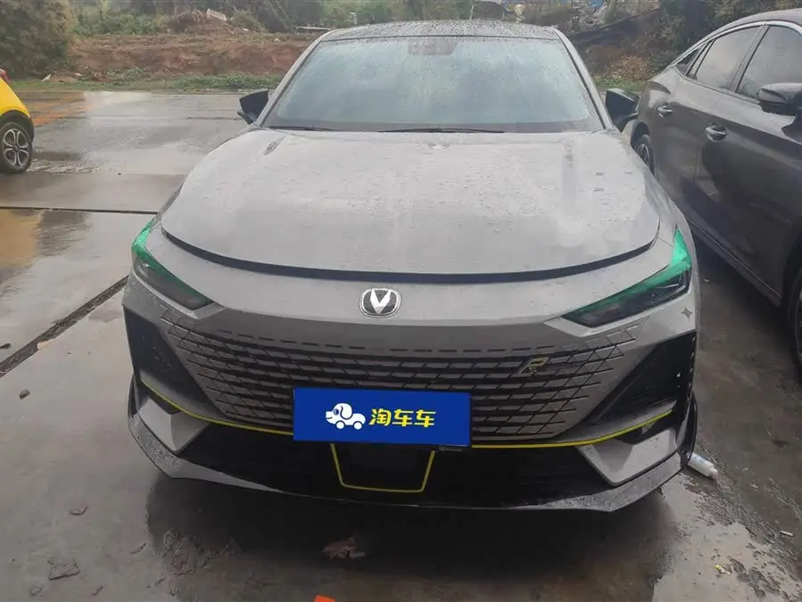 Changan UNI-V 2022 1.5T Sport Version
