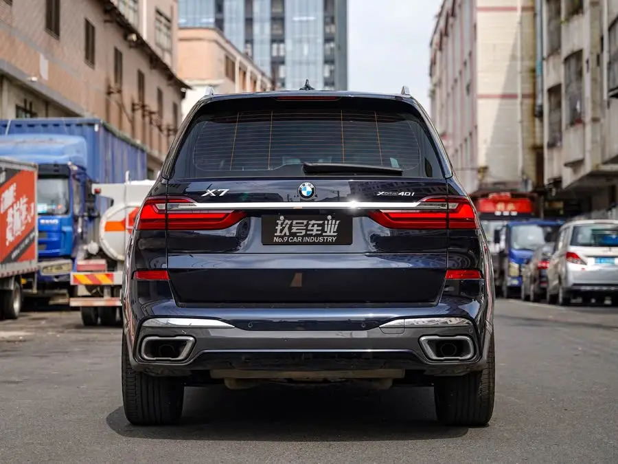 بي إم دبليو X7 2021 xDrive40i حزمة M الرياضية