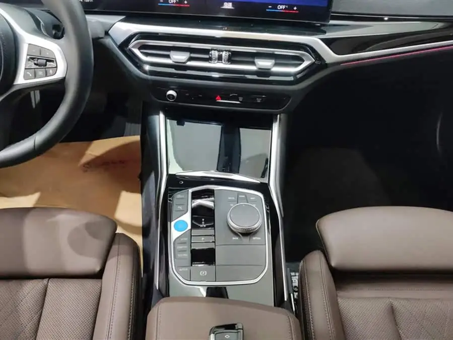 بي إم دبليو i3 2022 eDrive 35 L