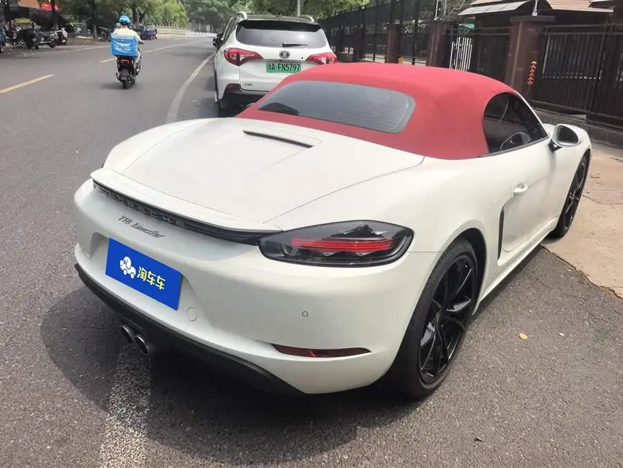 Porsche 718 2022 Boxster 2.0T