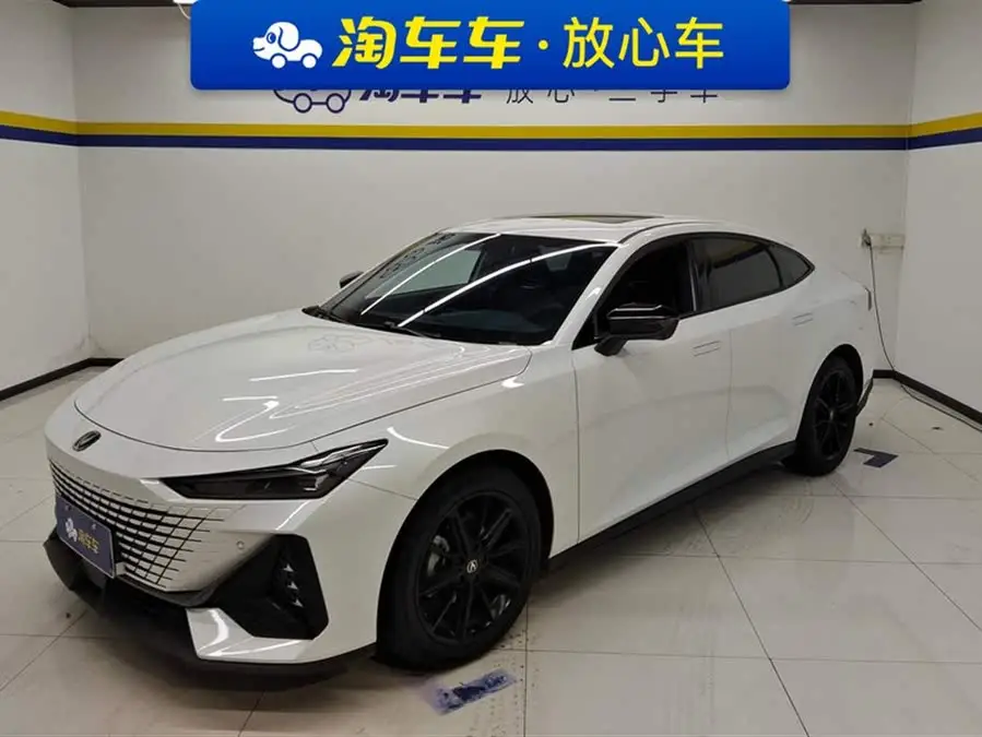 Changan UNI-V 2023 1.5T Premium