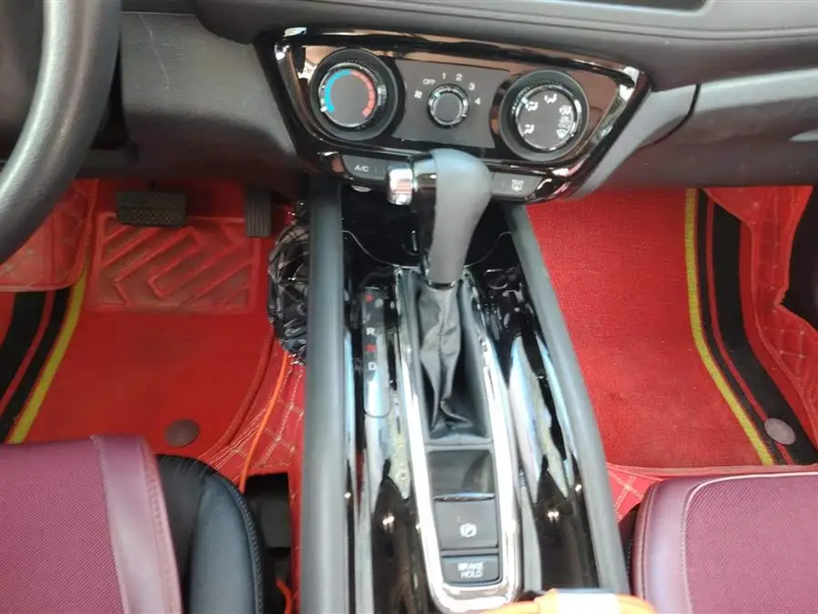 2020 هوندا HR-V 1.5L CVT النسخة الرائدة