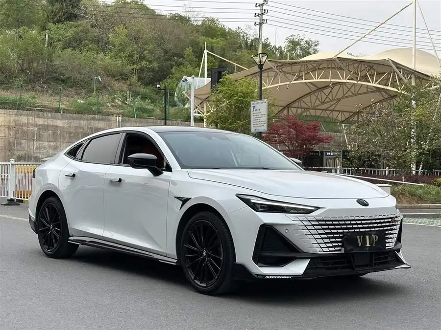 Changan UNI-V 2023 1.5T Sport Edition