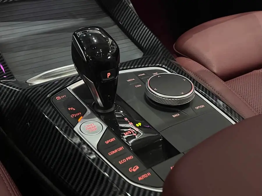 بي ام دبليو X3 2022 xDrive25i حزمة الرياضة M