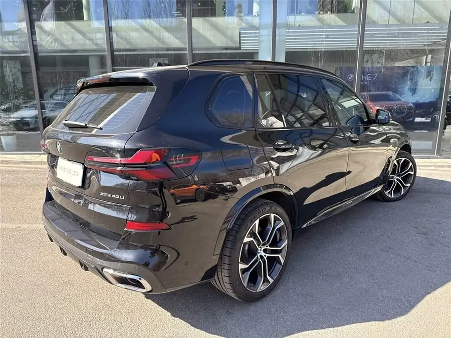 BMW X5 2023 xDrive 40Li Exclusive M Sport Night Package